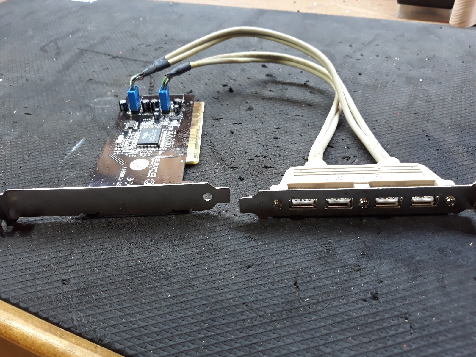 Soyo SY-USB20V USB 2.0 PCI Card  C203-063020 with 4 port header