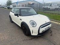 2021 MINI HATCHBACK 1.5 Cooper Classic 3dr HATCHBACK Petrol Manual