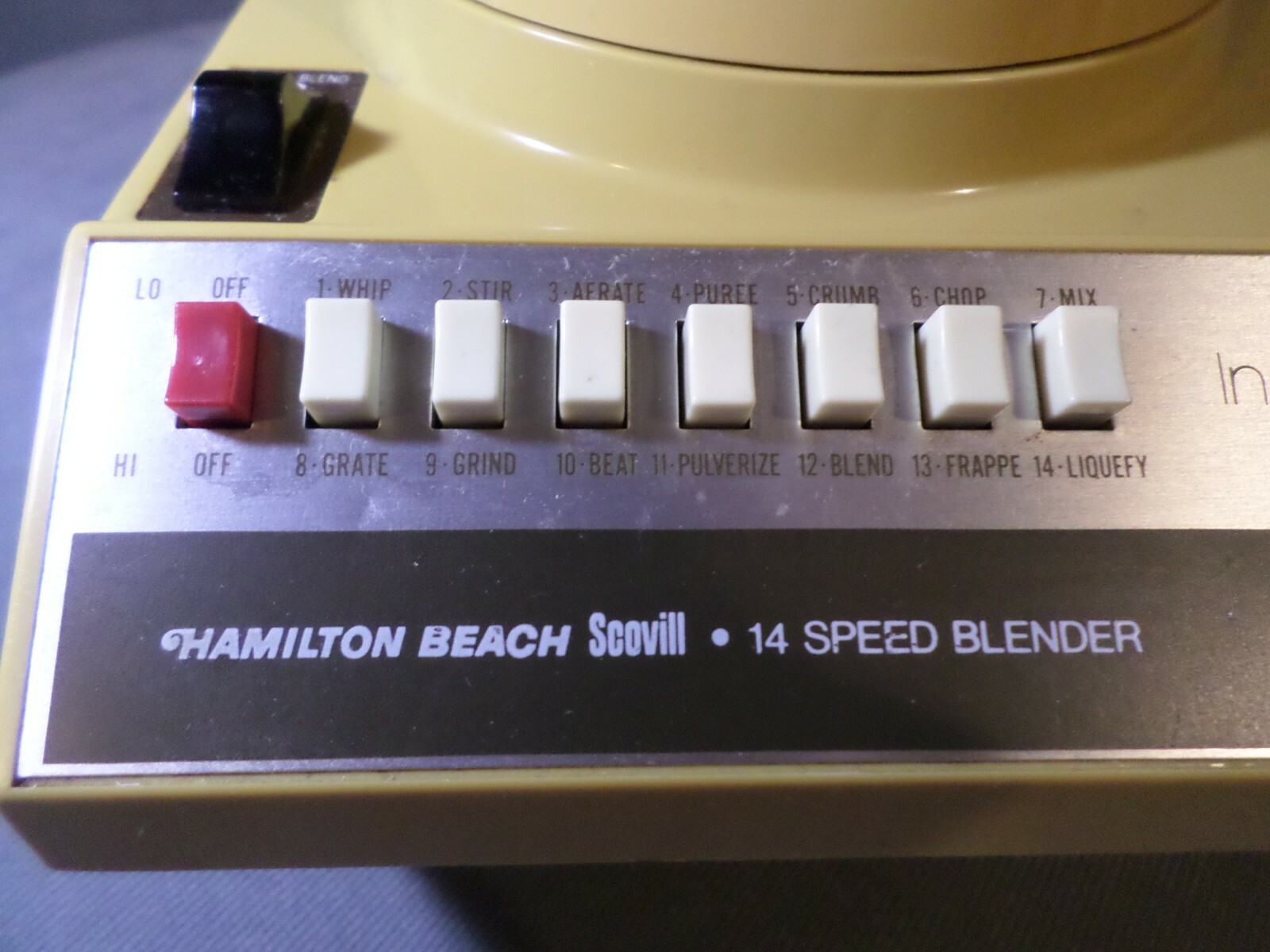 Hamilton Beach SCOVILL 14 Speed Blender Insta Blend Almond 640-4 Vtg Base Only
