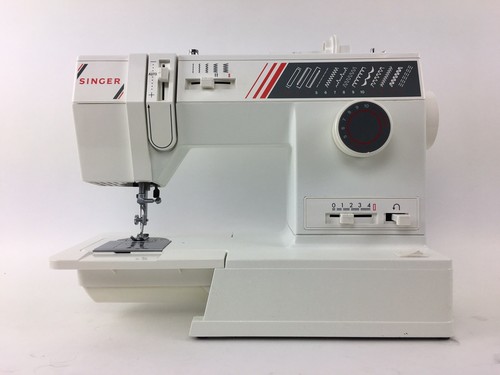 Singer Sewing Machine 30920 SHOP SPECIAL/ FULLY SERVICED