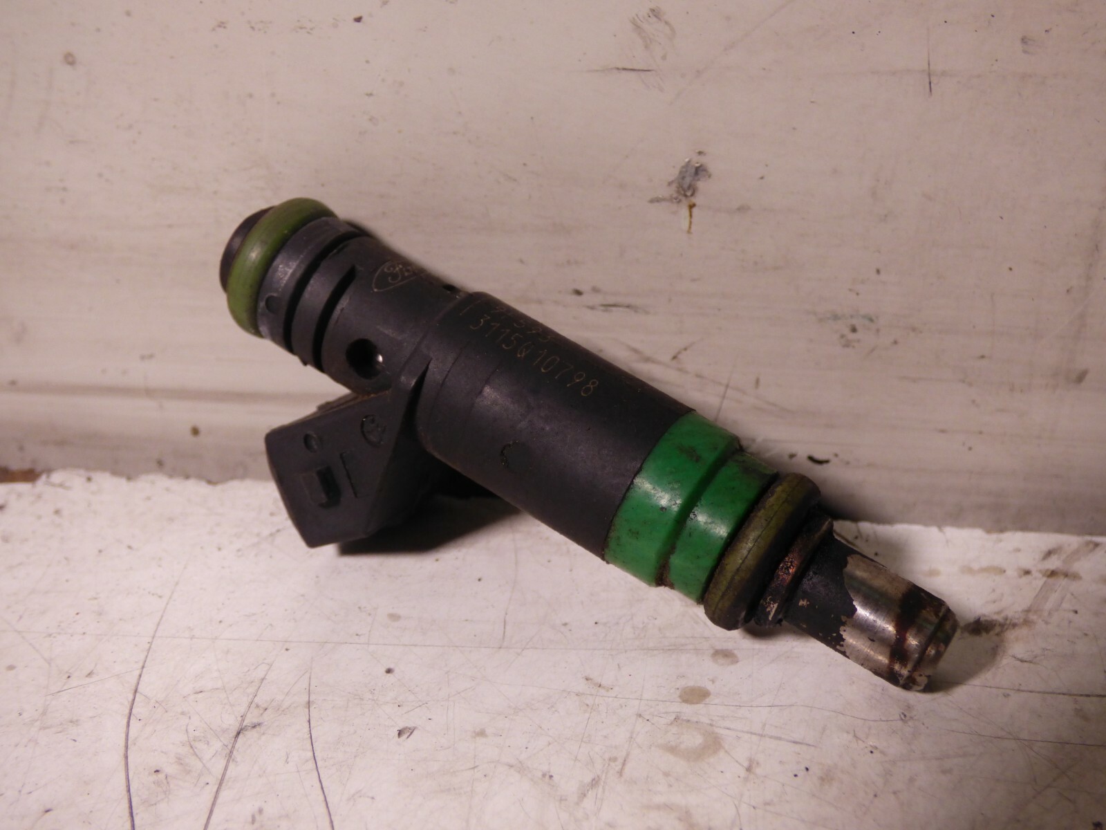 Iniettore FORD FIESTA 2005 1.3 BENZINA 55KW 598MF-BB9F593 3115Q10798