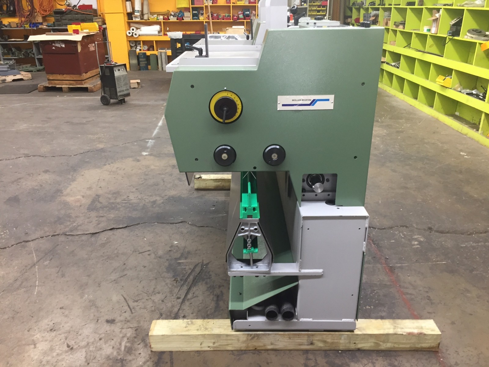 Muller model 1555 signature feeders