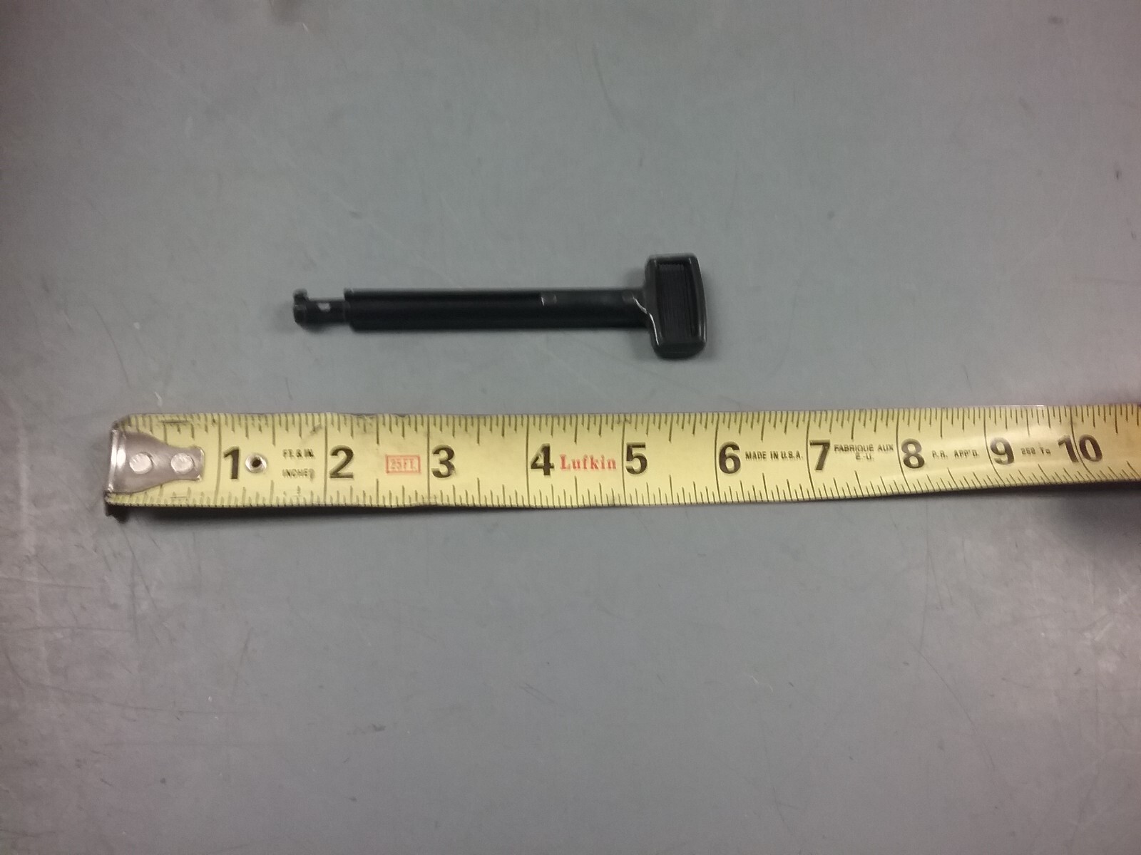 Choke knob for an older Johnson or Evinrude outboard motor 328031