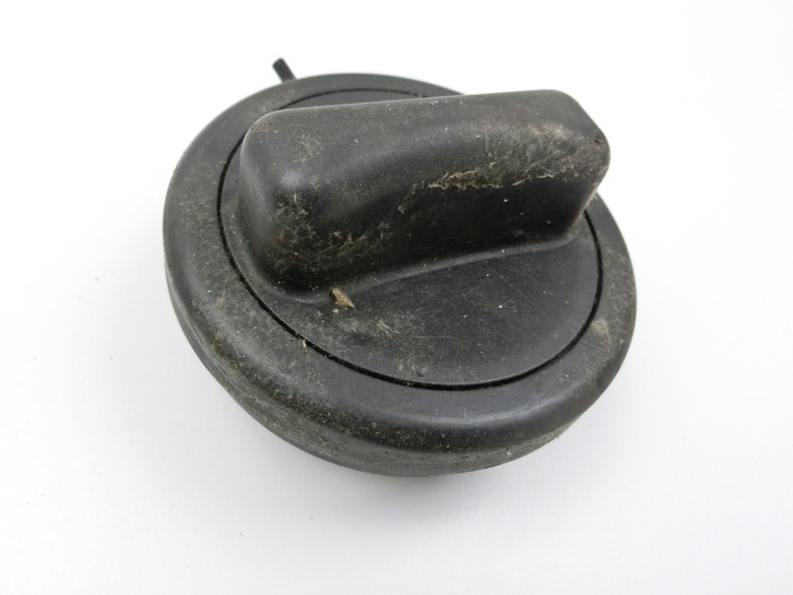 Mercedes A200 W169 04-08 Tankdeckel Verschluss Tankverschluss Mercedes A200 W169 04-08 12.08.2005 A2304700305... Vorschau 2