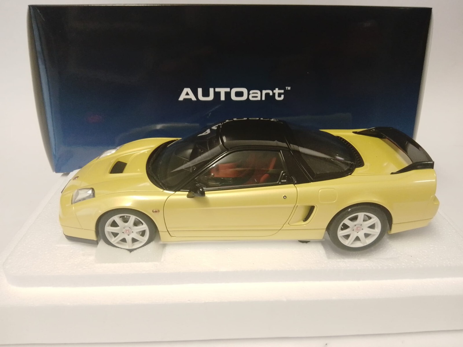 ★美品!★HONDA NSX Type-R Yellow 1/43 Kyosho 1:43 Honda NSX type R bj. 1992 indy yellow 03322Y