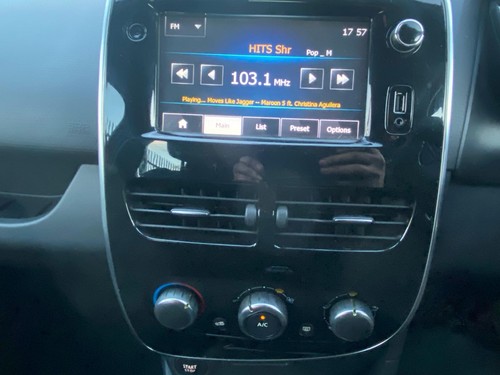 Renault Clio image