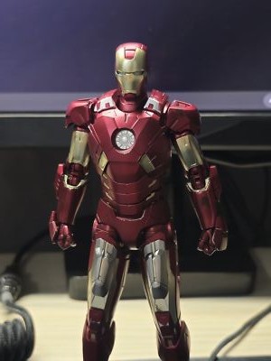 S.H.Figuarts Iron Man Mark 7 AVENGERS ASSEMBLE EDITION