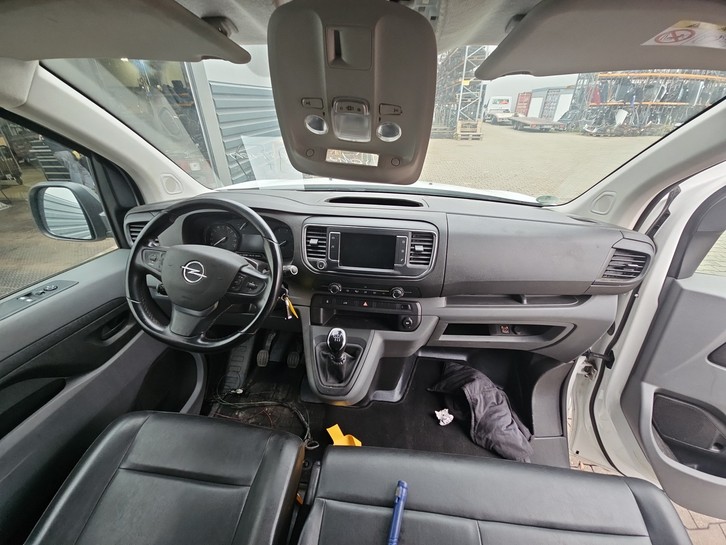 Enjoliveur extérieur Revêtement pour Anneau de remorquage Pare-choc Opel Vivaro C K0 19-25 - Bild 7