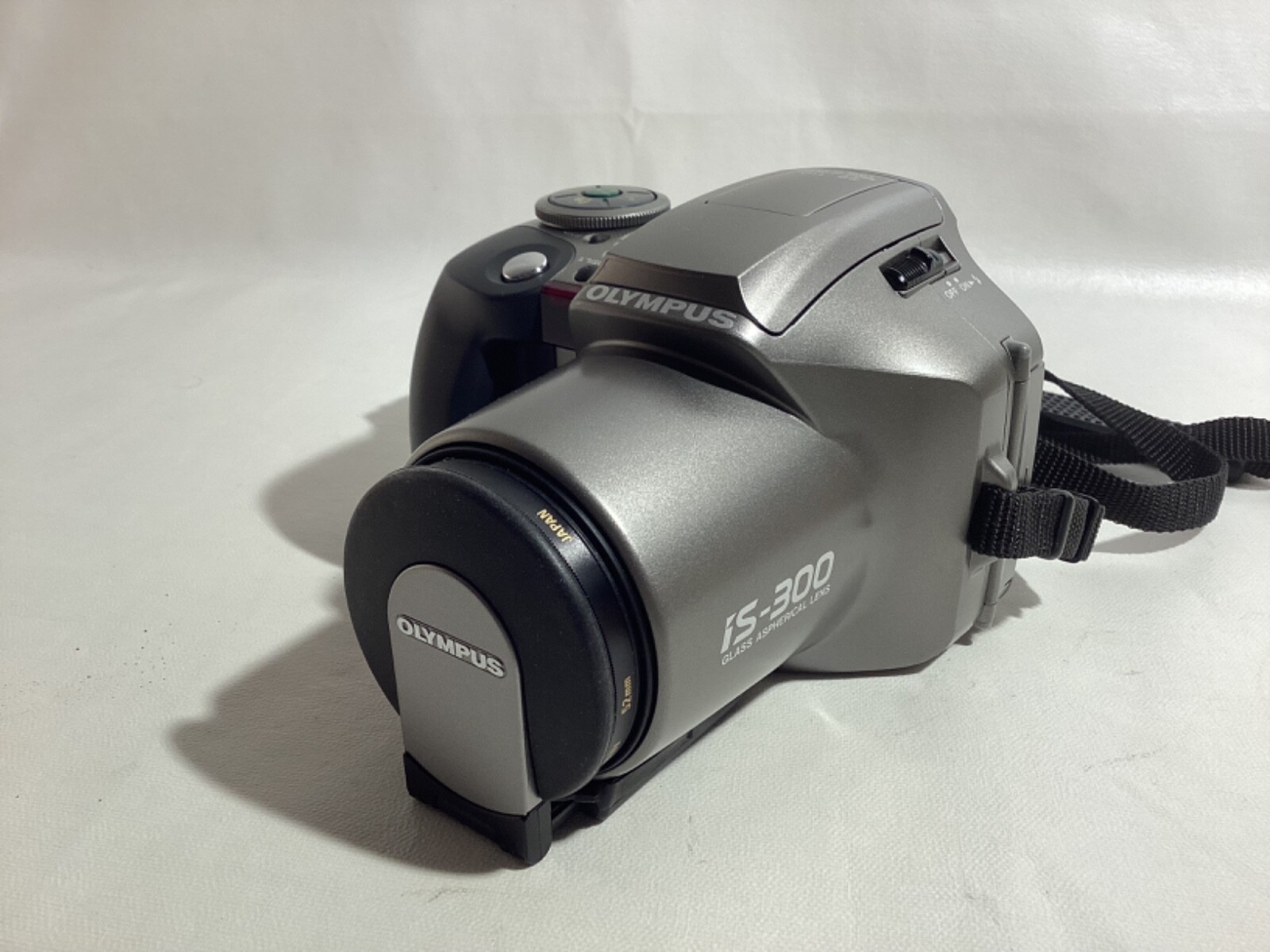 フィルムカメラ OLYMPUS IZM 300 IZM300 QUARTZDATE：全自動カメラ：カメラ製品：オリンパス
