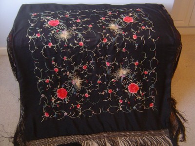 Diameter 68-170 cm POLKA DOTS on Green ROUND Handmade Tablecloth