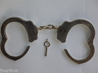 Vintage Handcuffs The Peerless Handcuff Company Pat 1531451
