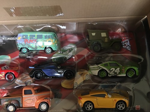 Mattel Disney Pixar Cars 3 10 Die Cast Cars Vehicle Box Collection Set Brand New Mattel Disney Pixar Cars 3 10 Die Cast Cars Vehicle Box Collection Set Brand New
