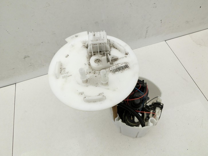 Opel Astra J 09-12 1,4T 103KW Deckel Flansch für Kraftstoffpumpe  - Bild 2
