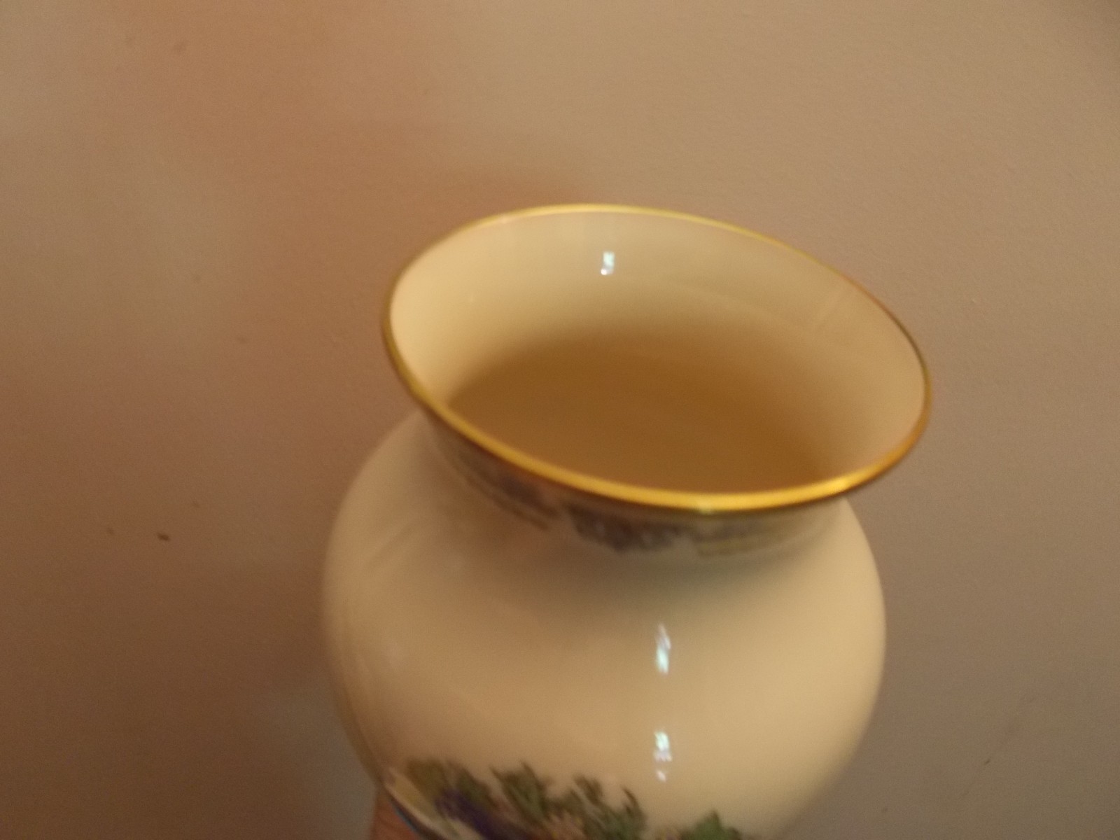 Lenox AUTUMN Vase 8 inches tall  Excellent  CONDITION