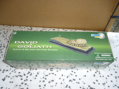 DRAGON ARMOR DIECAST MODELL 1:72 David & Goliath