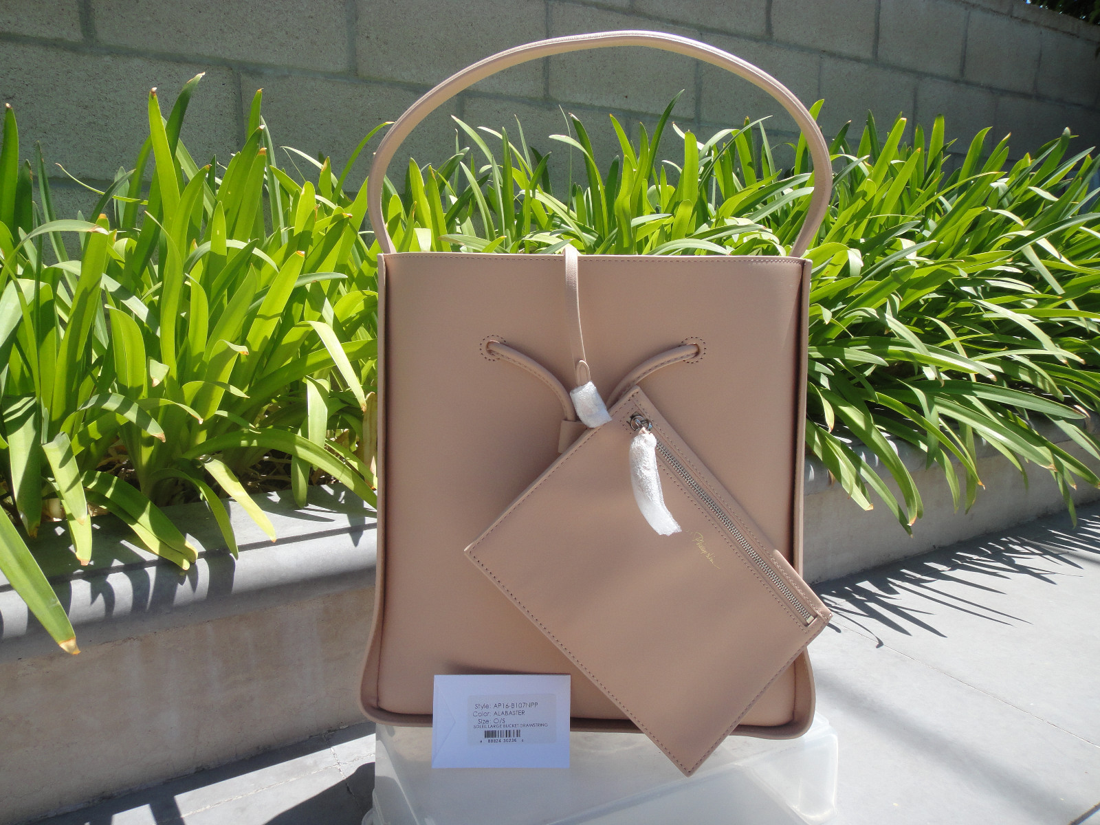 *3.1 Phillip Lim* Soleil ペブルレザーバケットバッグ Soleil Small Bucket Drawstring – 3.1 Phillip Lim