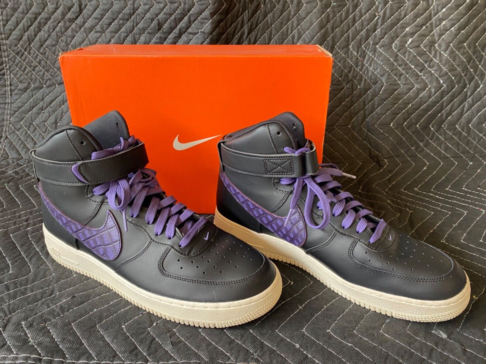 Nike Air Force 1 07' LV8 High Mens Sz. 12 Slightly Used Nike Air Force 1 07' LV8 High Mens Sz. 12 Slightly Used