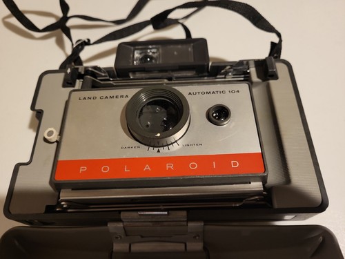 Polaroid 104 Automatic Land Camera Instant Camera Instamatic