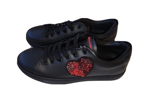 Dolce & Gabbana スカジャン ブラック DOLCE & GABBANA Shoes Black Leather Love Heart Sneakers