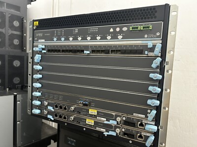 Juniper SRX5600, SRX 5600 Chassis (SEE DESCRIPTION FOR BREAKDOWN)
