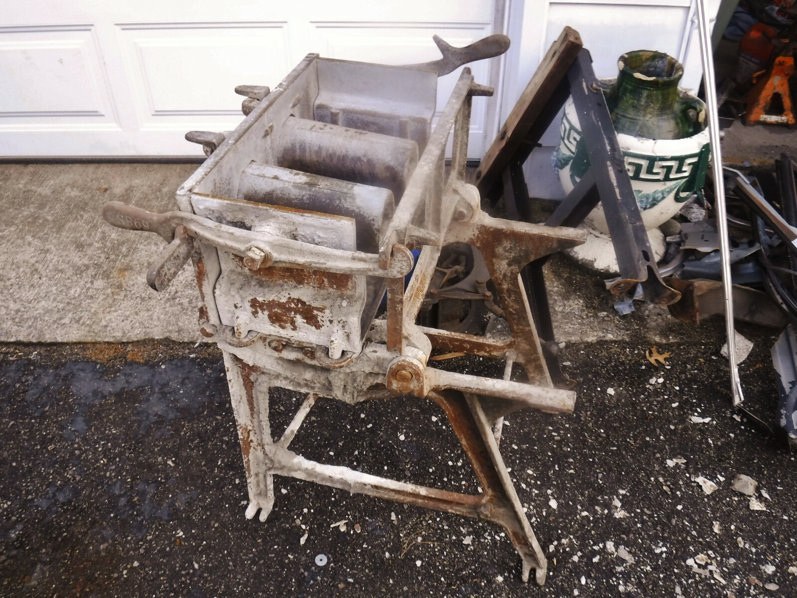 Rare Antique Sears Triumph CONCRETE BLOCK FORM Mold Machine Cast Iron Table Base