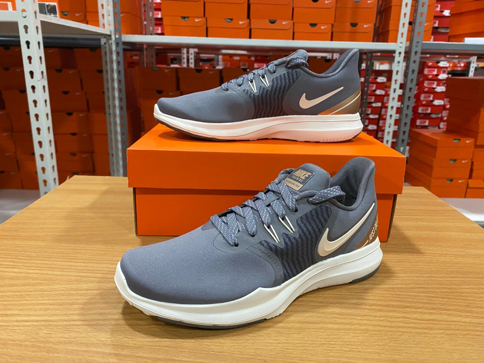 nike free tr8 celestial teal