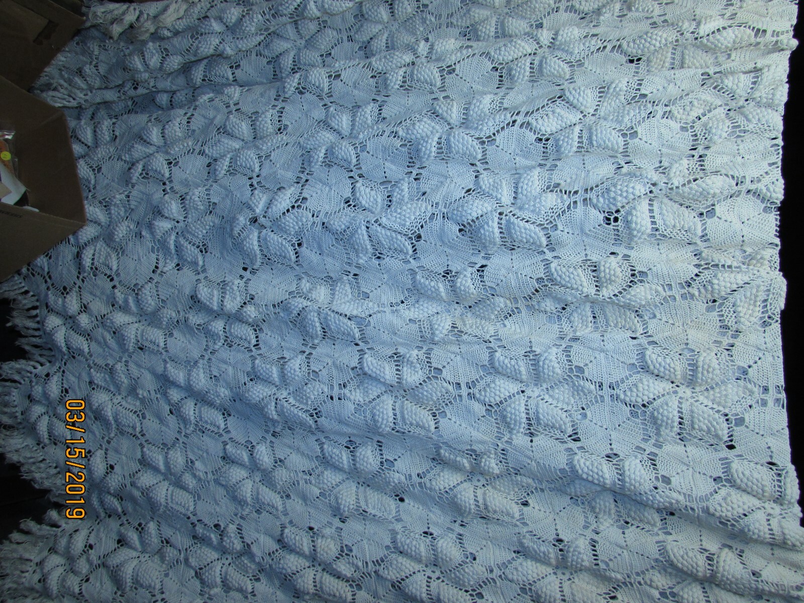 LARGE ANTIQUE HAND CROCHETED BED SPREAD SNOWFLAKE STAR PATTERN 120X70