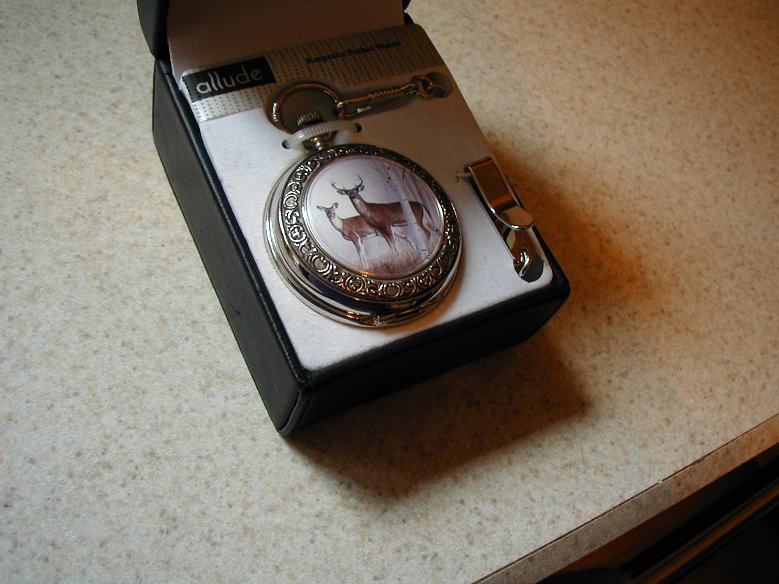 NEW IN BOX ALLUDE KEEPSAKE POCKET WATCH TWO DEER