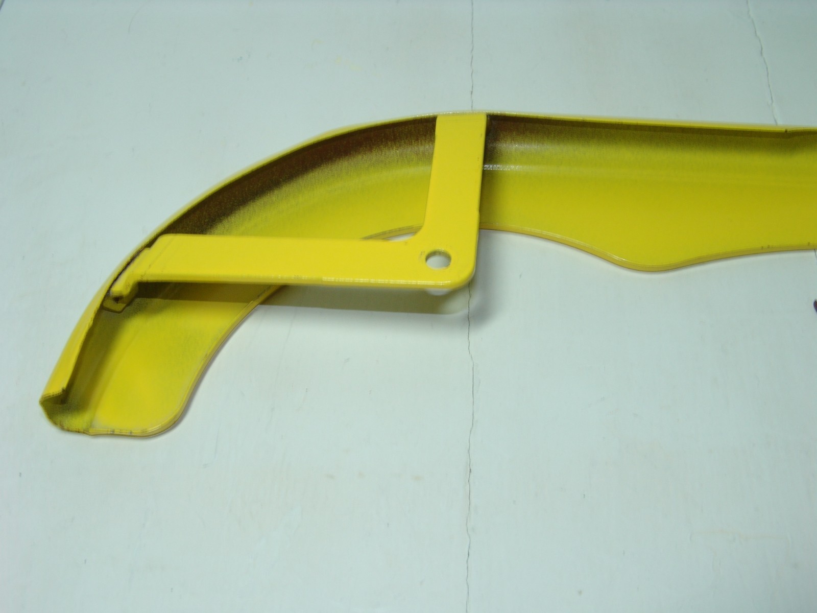 NICE! VTG 1975 SCHWINN COLLEGIATE 724 YELLOW CHAIN GUARD PART RESTORE
