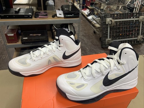 New Nike ZOOM Womens Hyperfuse TB Model 525021-100  Black White Sz 12.5