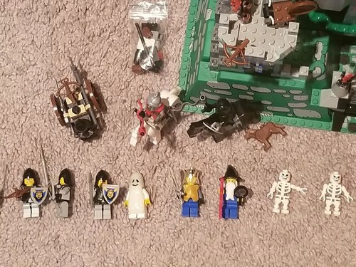 LEGO Royal Castle Special Edition (10176) Extremely rare!  EUC