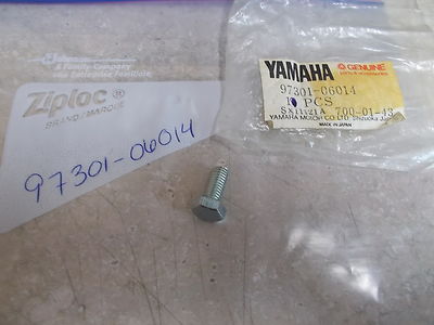 NOS OEM Yamaha Fender Frame Hexagon Bolt 1976-1986 IT400