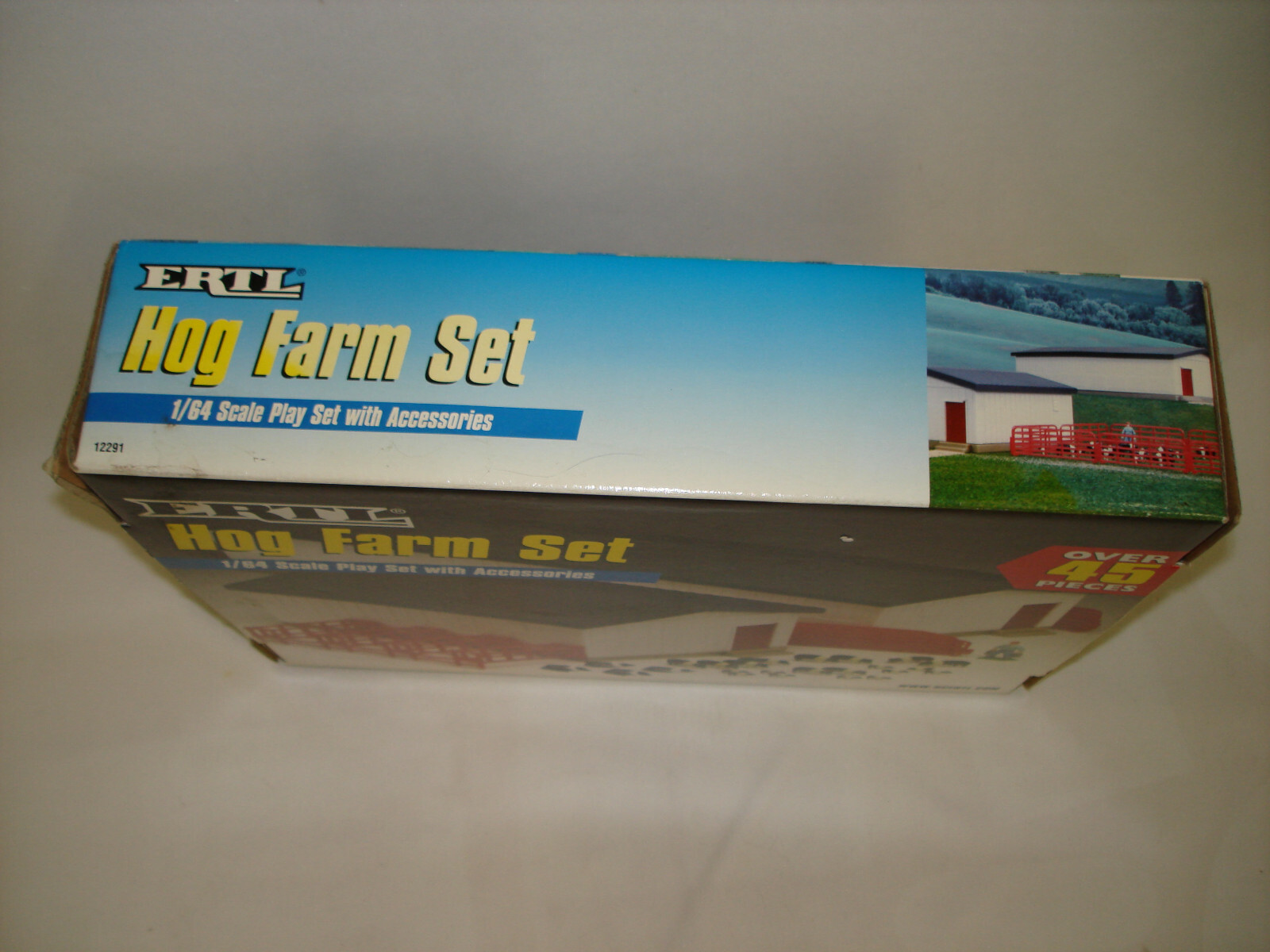 1/64 Ertl Farm Country Machine shed and Lean-to Buliding Set Toy NIB