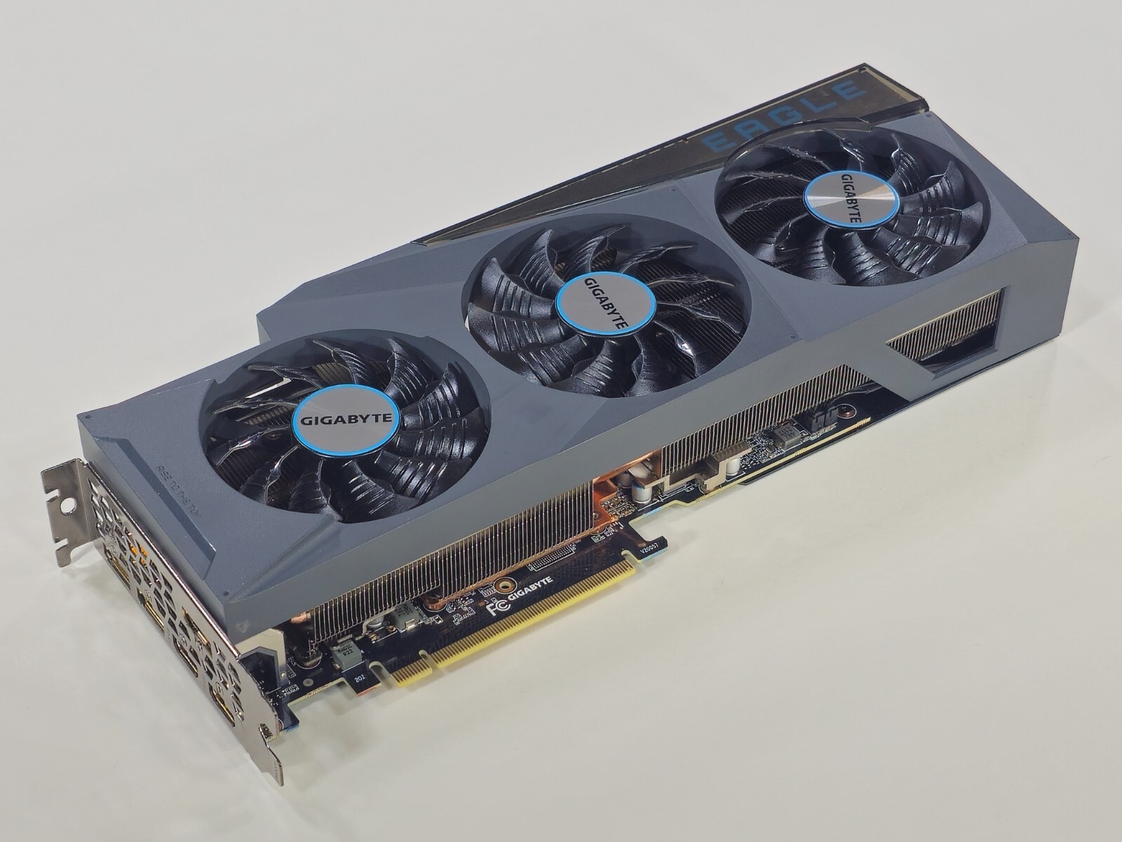 GIGABYTE GeForce RTX 3080 EAGLE OC 10GB 10G 320-bit GDDR6X GIGABYTE GeForce RTX 3080 EAGLE OC 10GB 10G 320-bit GDDR6X