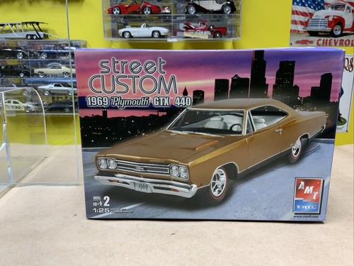 ミニカー 1969 Plymouth GTX AMT /ERTL 1969 PLYMOUTH GTX 440 STREET CUSTOMS 