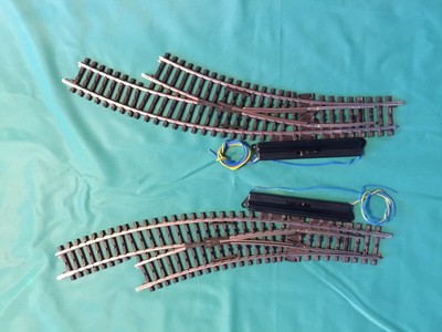 1 Pair of Maerklin H0 -2268- Curved Turnouts electric with drive.