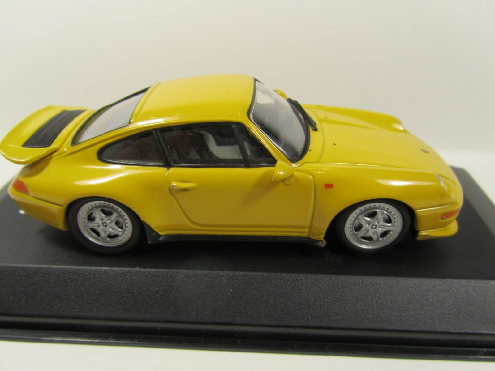 MINICHAMPS Porsche 911 RS 1995 イエロー1/43 MINICHAMPS 1/43 Porsche 911 RS Cup 1995 #2 Yellow Shell