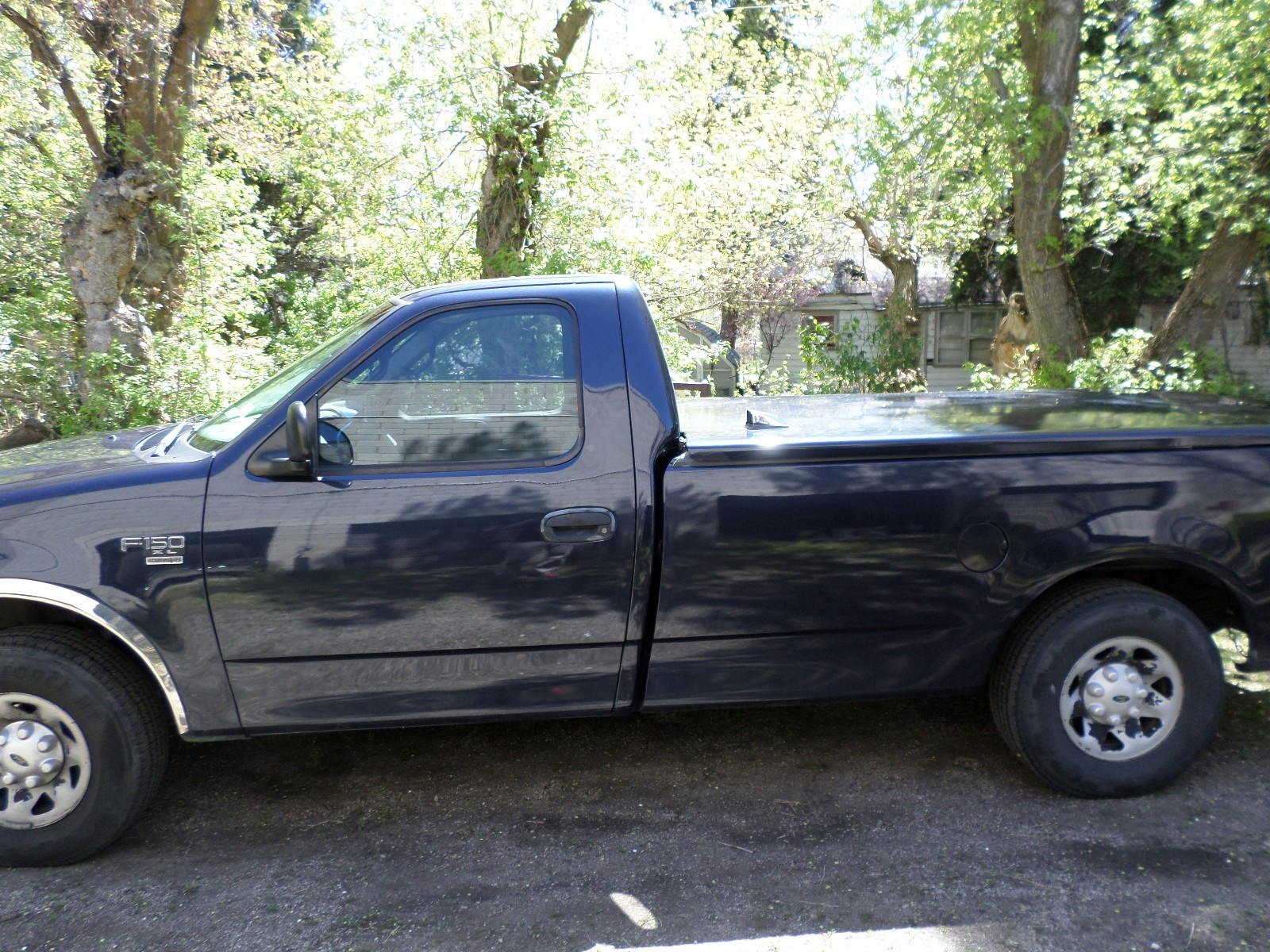 CNG Truck and LNG and CNG fueling trailer