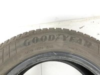 Seat Mii KF1 11-16 1x Reifen Winterreifen Goodyear 165/70R14 81T 7.7mm Seat Mii KF1 11-16 21.10.2014 gebraucht Vorschau 4