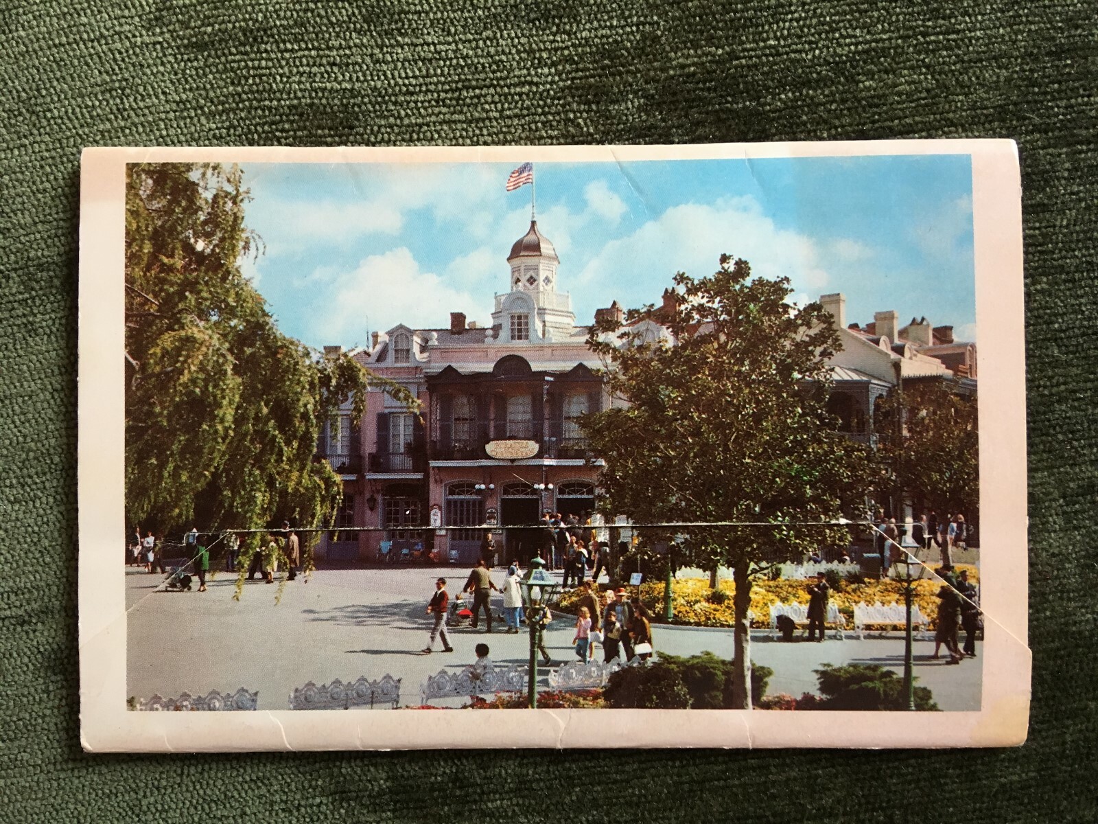 PIRATES OF THE CARIBBEAN DISNEYLAND FOLD-OUT POSTCARD PACKET 1972 12 PHOTOS