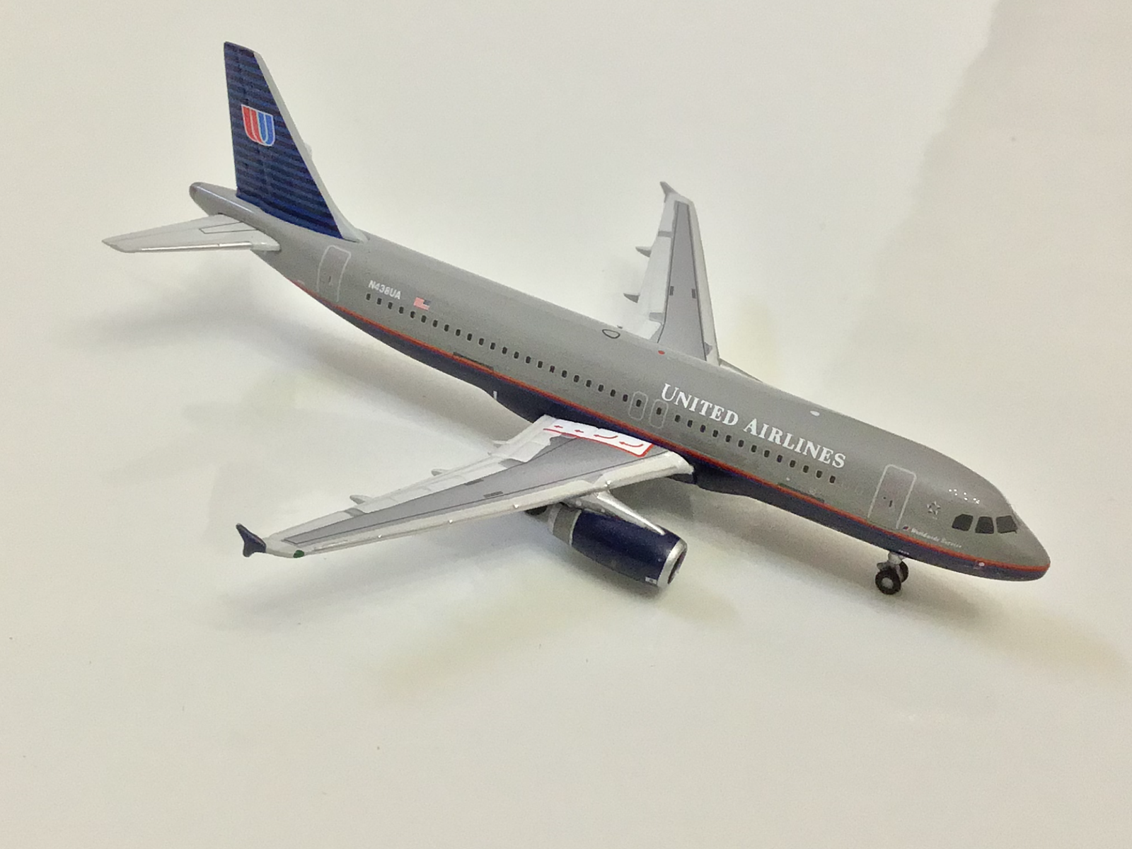 レア【ドラゴンウイングス】1/400 A319 A320 AIRBUS 模型 レア【ドラゴンウイングス】1/400 A319 A320 AIRBUS 模型 レア