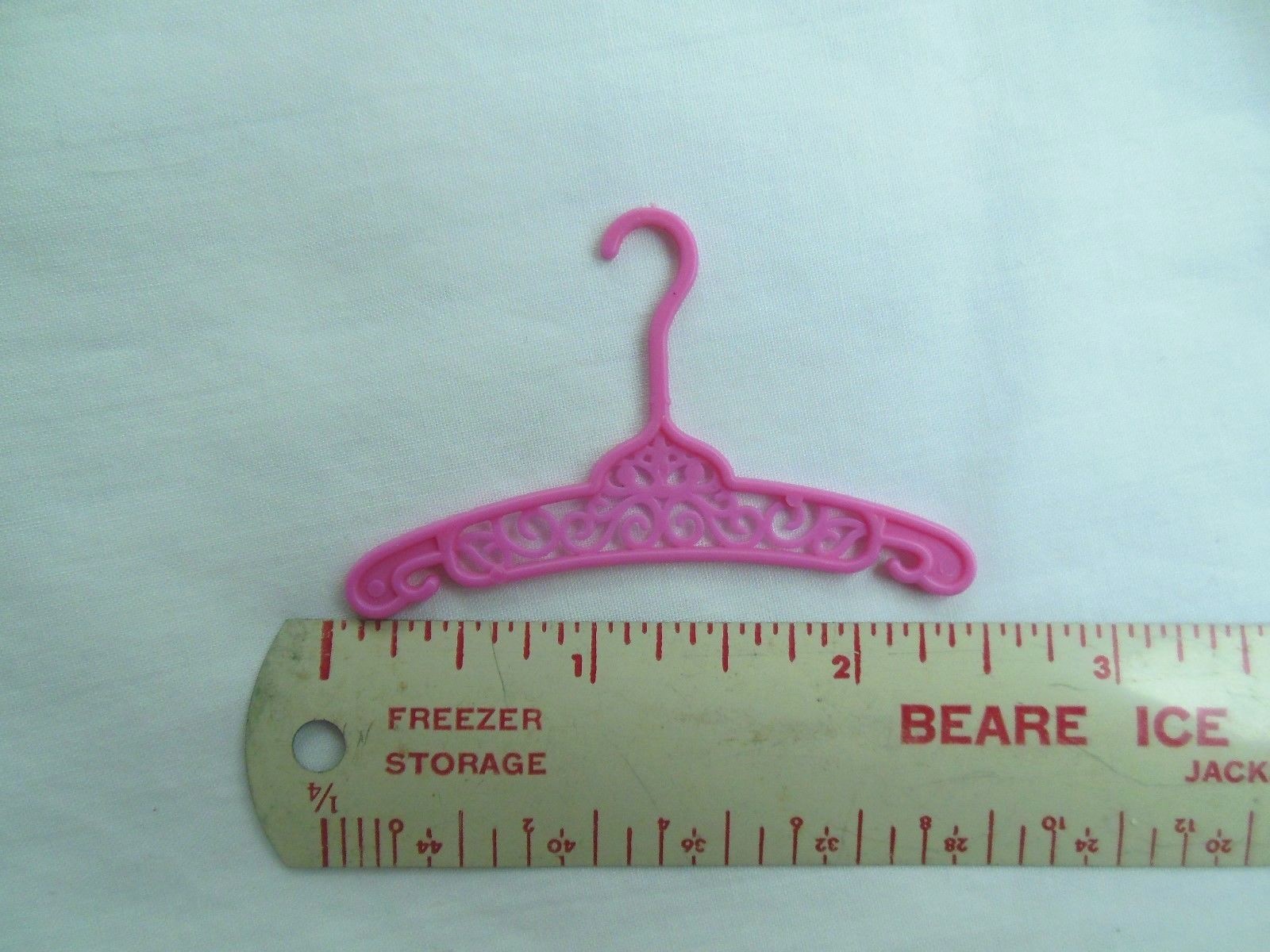 Vintage Barbie Clone 7 Mod Filigree Hangers Hot Pink Excellent