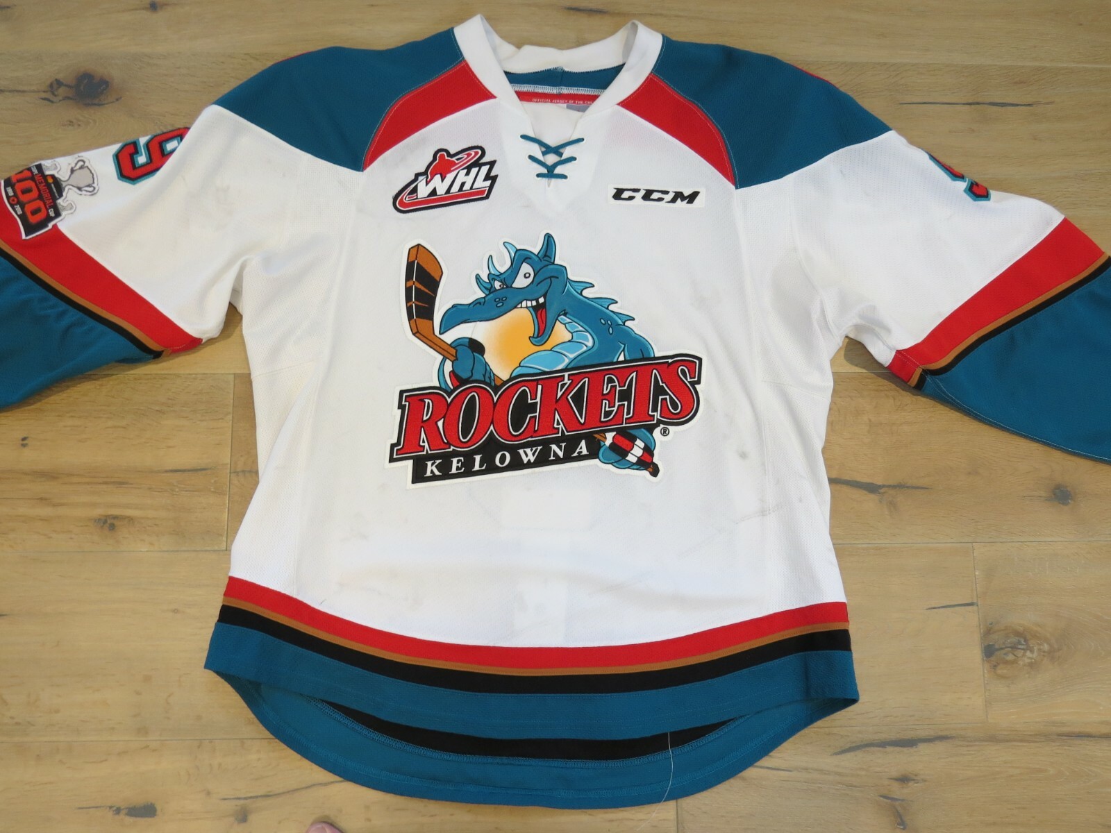Kelowna Rockets Game Worn Used Jersey White # 9 Marek Skvrne Brno Kometa