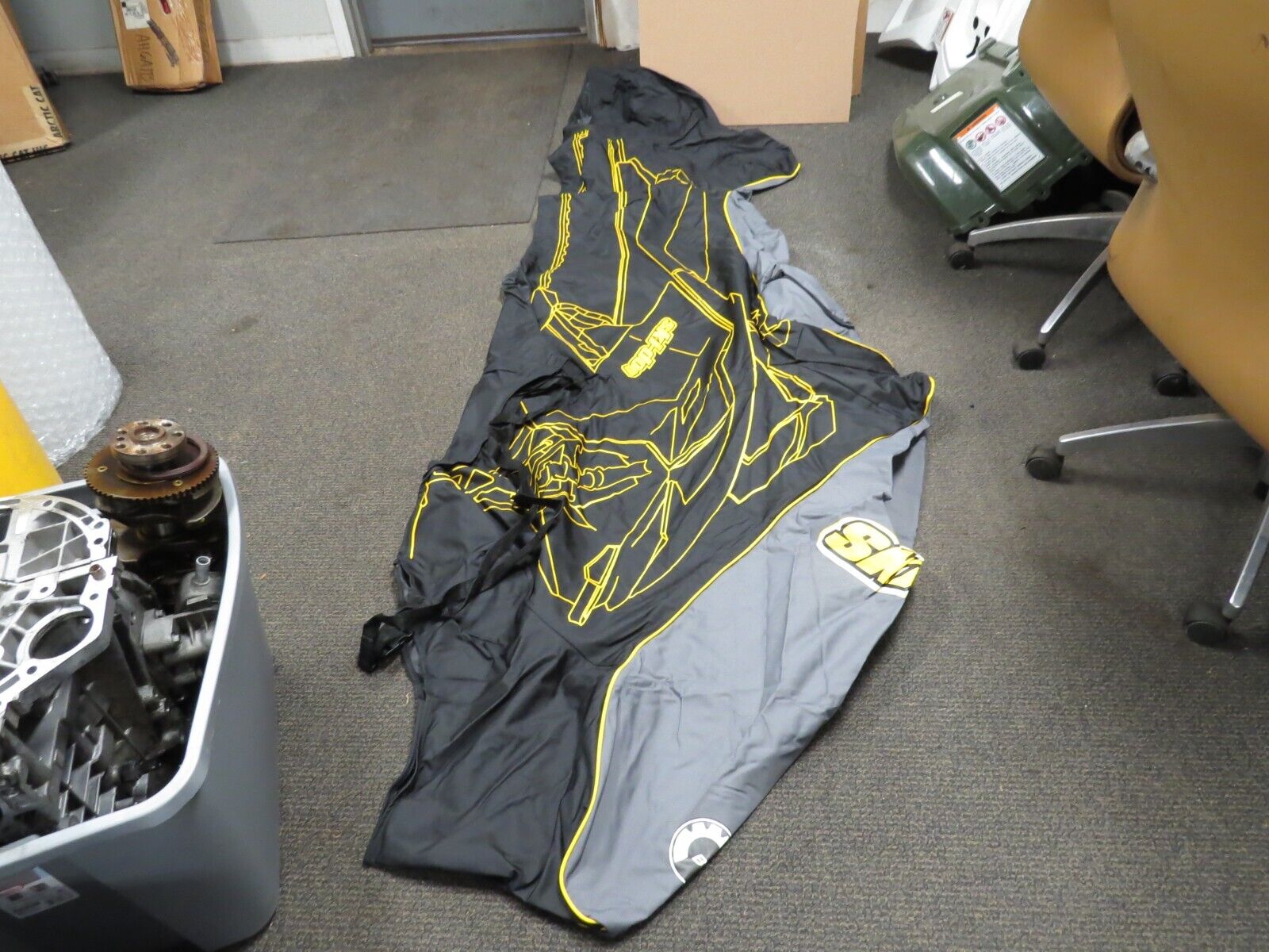 NOS Ski Doo Black & Grey Intense Snowmobile Cover REV XP GSX NOS Ski Doo Black & Grey Intense Snowmobile Cover REV XP GSX
