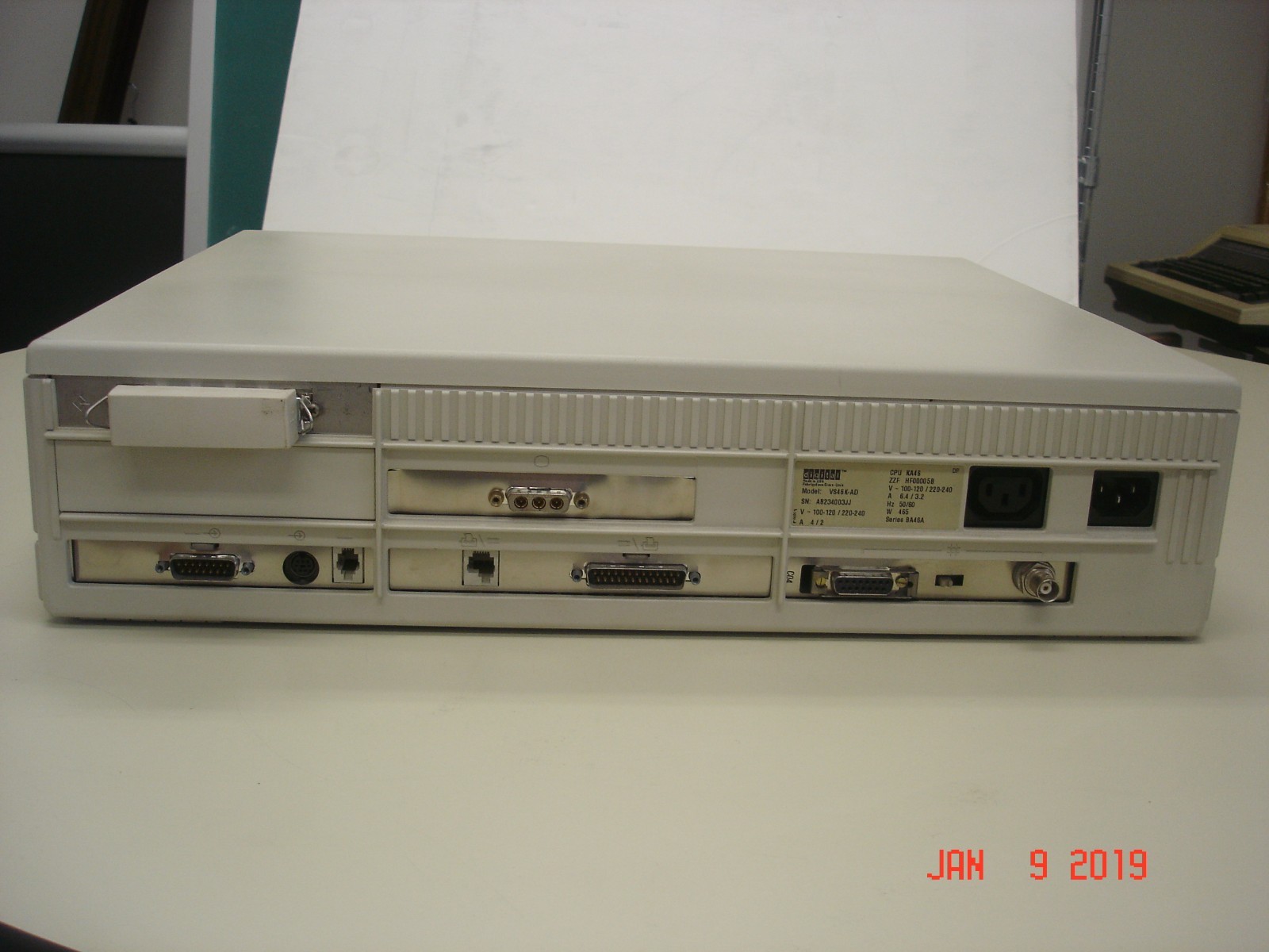DEC VAXSTATION 4000-60,  56MB RAM, 2GB SCSI HDD, 8 PLANE GRAPHICS VS46K-AD