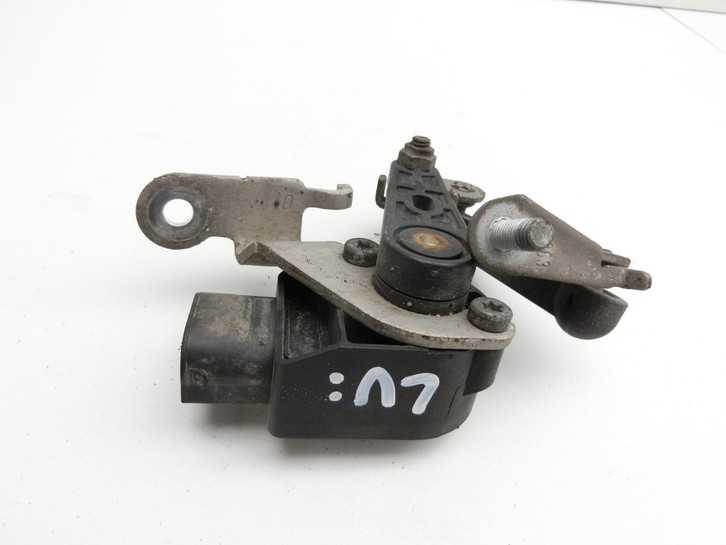 BMW F01 750iX 08-12 Xenon LWR Sensor Neigung Links Vorne BMW F01 750iX 08-12 09.06.2011 6781361 37146781361 6784072... Vorschau 2