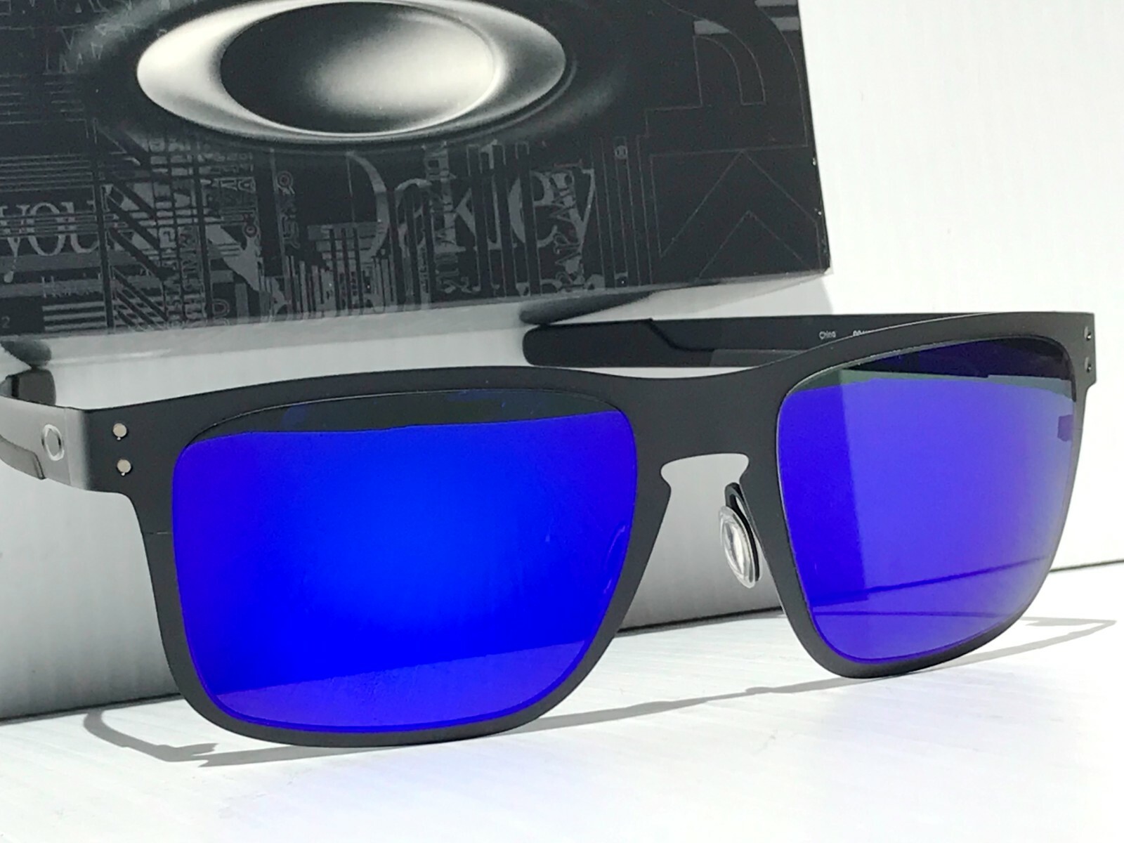 Pre-owned Oakley Holbrook Metal Matte Black Polarized Galaxy Blue Sunglass 4123 In Gray