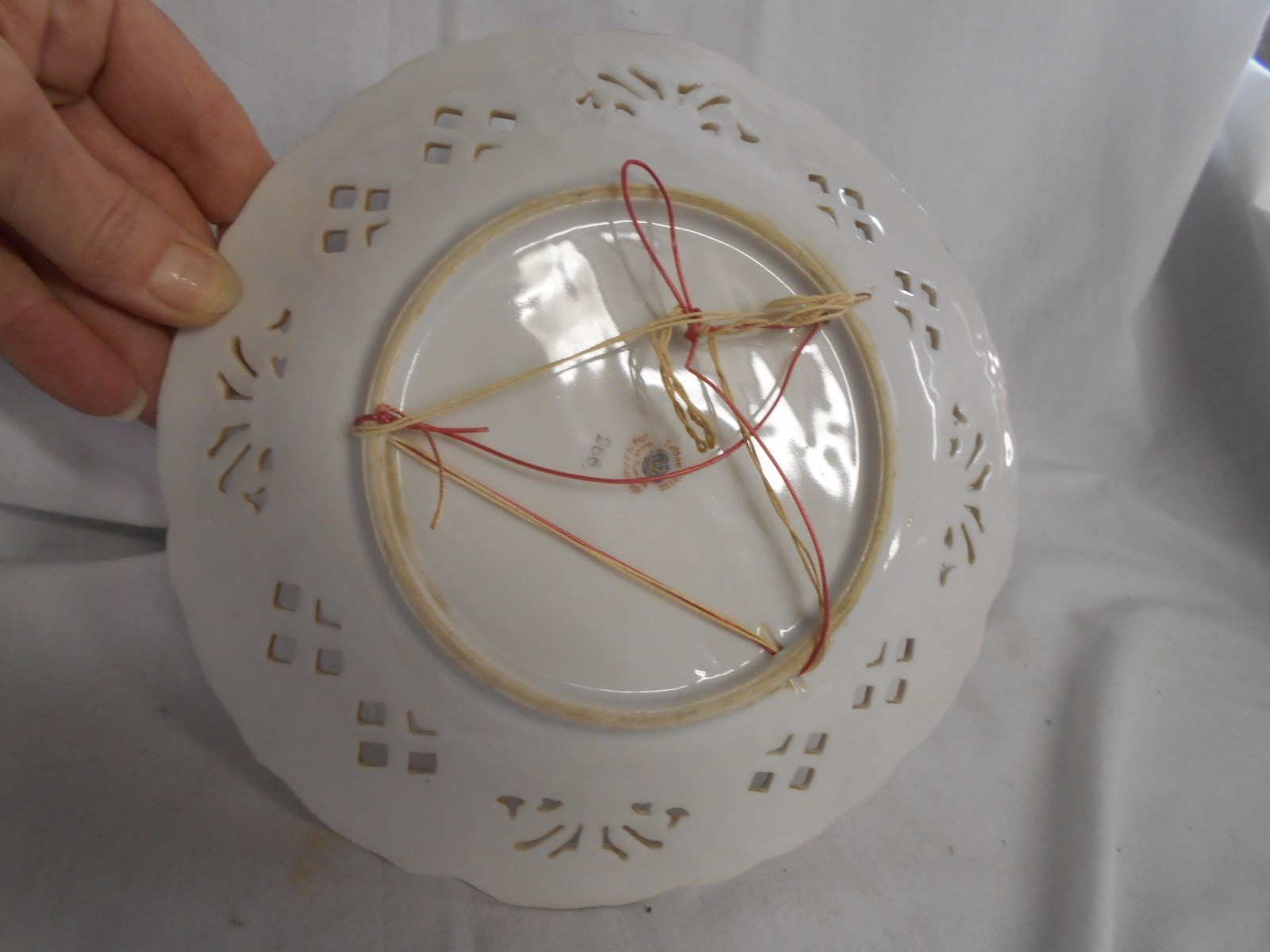 vintage Lefton glass decorative plate white with gold trim and flowers