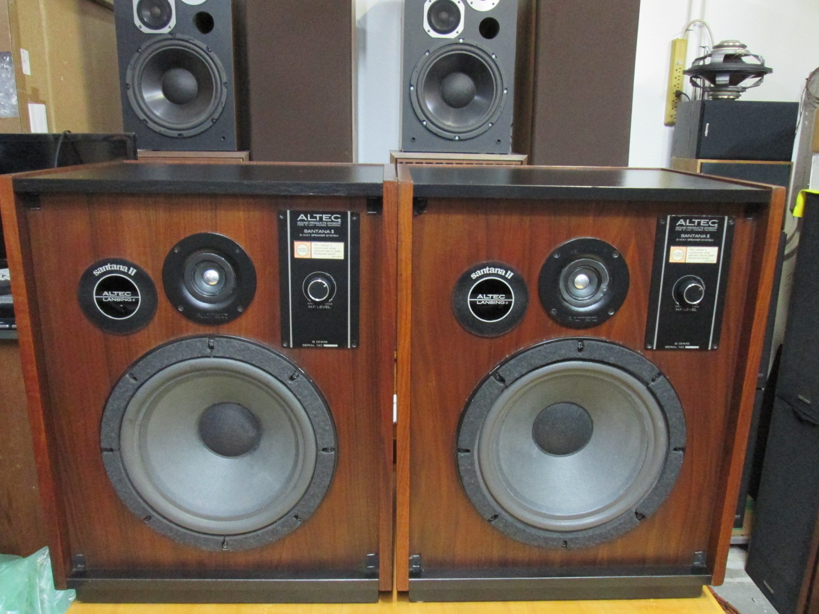 altec lansing santana ii