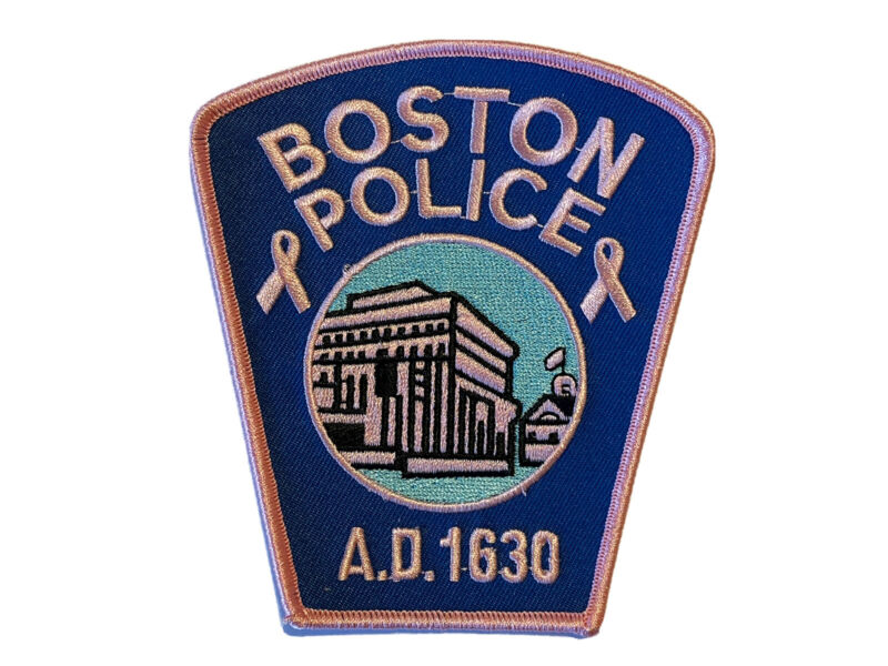 BOSTON POLICE DEPARTMENT BREAST CANCER AWARENESS PATCH ~ MASSACHUSETTS